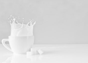 una tazza di latte