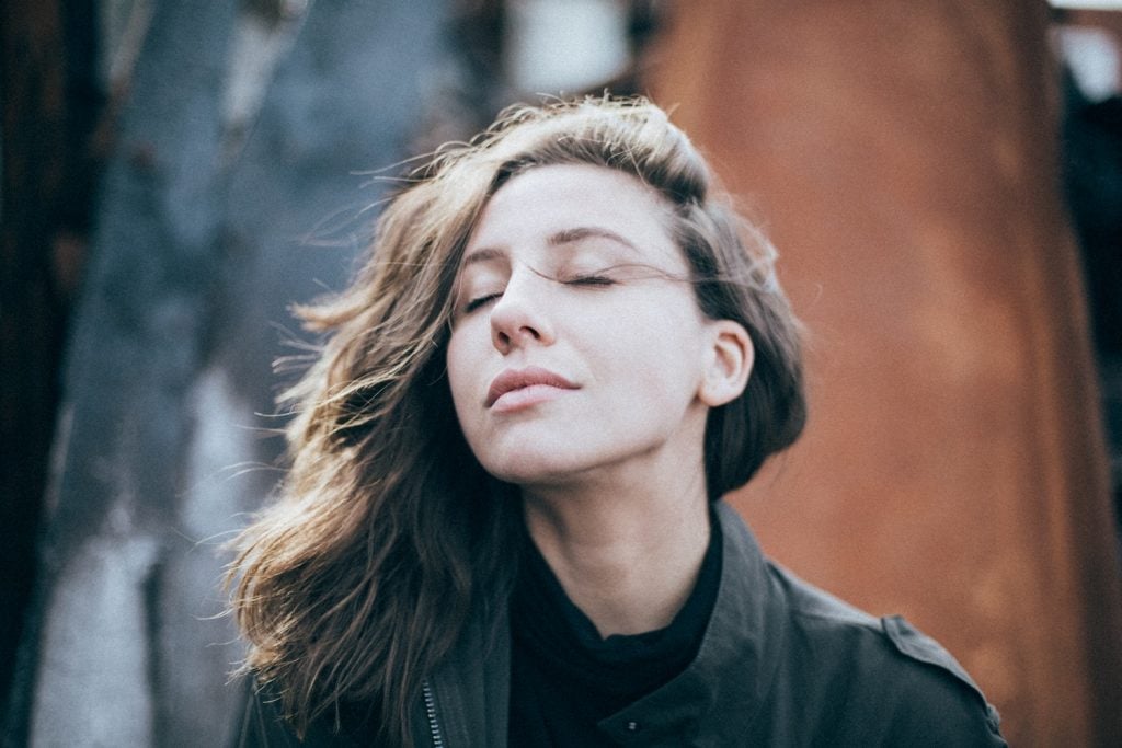 ragazza che respira